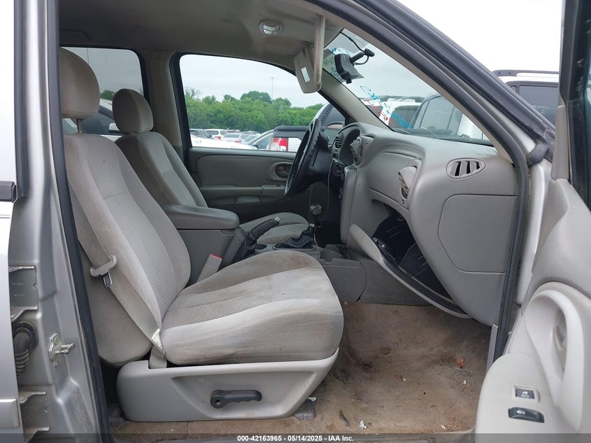 2008 CHEVROLET TRAILBLAZER VIN: 1GNDS13S782198534