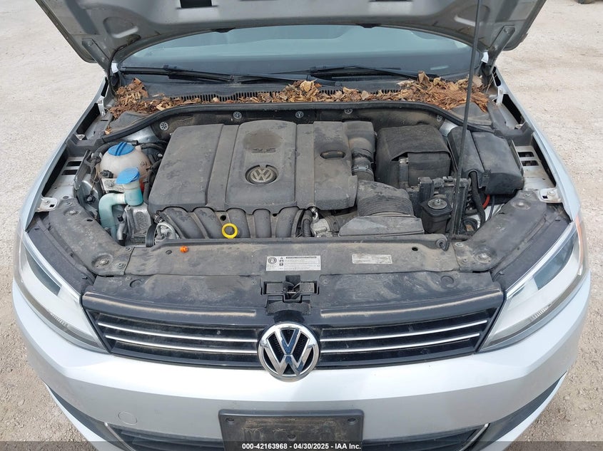 2013 VOLKSWAGEN JETTA VIN: 3VWDP7AJ4DM446293