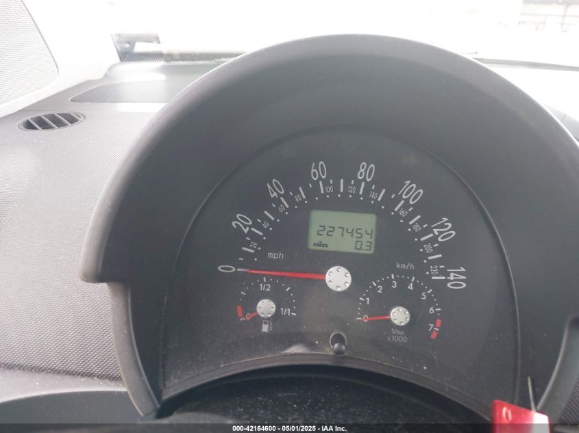 2002 Volkswagen New Beetle Gls VIN: 3VWCB21C02M455116 Lot: 42164600