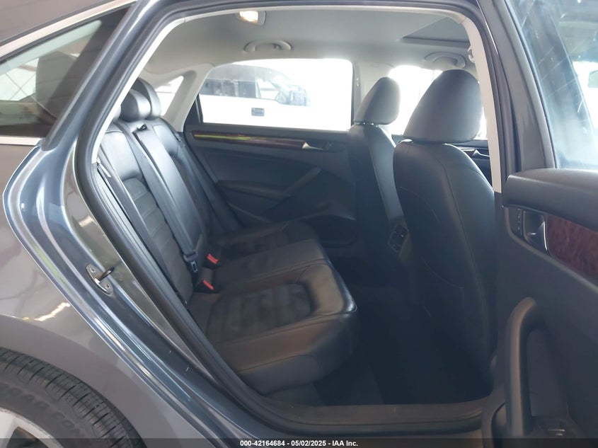 2013 VOLKSWAGEN PASSAT VIN: 1VWCN7A38DC065857
