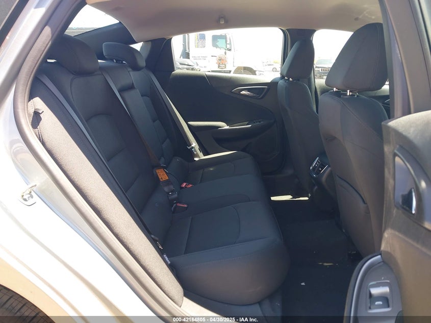 2025 CHEVROLET MALIBU VIN: 1G1ZD5ST3SF144778