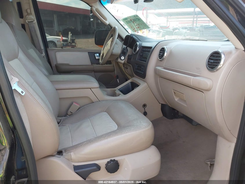 1FMPU17L94LB81785 2004 FORD EXPEDITION photo no. 5
