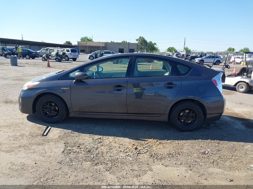 2013 TOYOTA PRIUS VIN: JTDKN3DU8D1700518