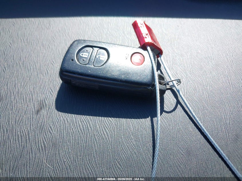 2013 TOYOTA PRIUS VIN: JTDKN3DU8D1700518