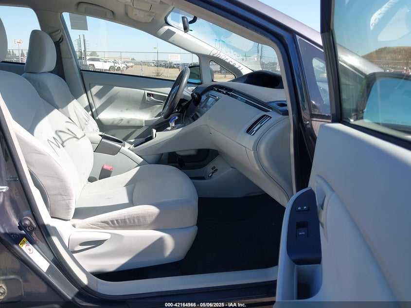 2013 TOYOTA PRIUS VIN: JTDKN3DU8D1700518
