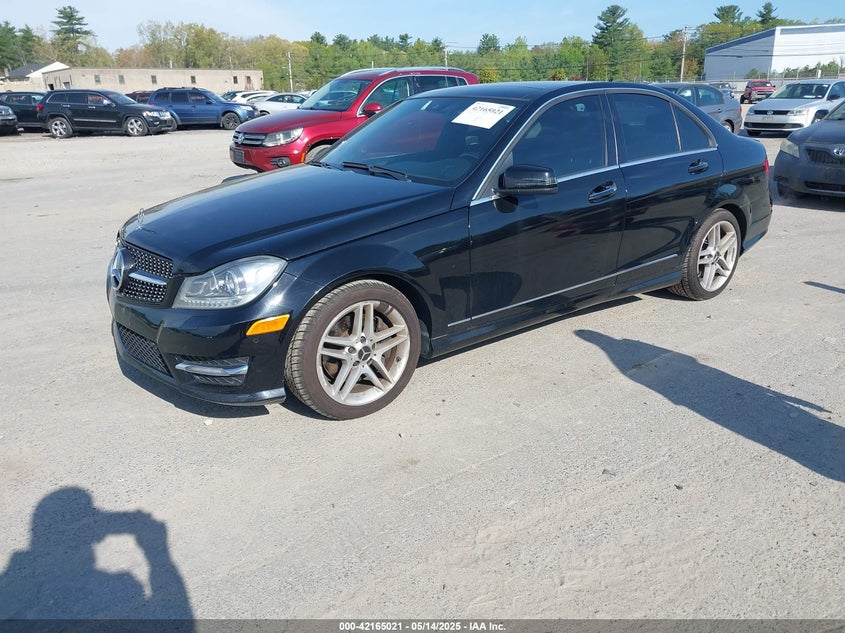 2013 MERCEDES-BENZ C 350 SPORT - WDDGF5HB0DA687714