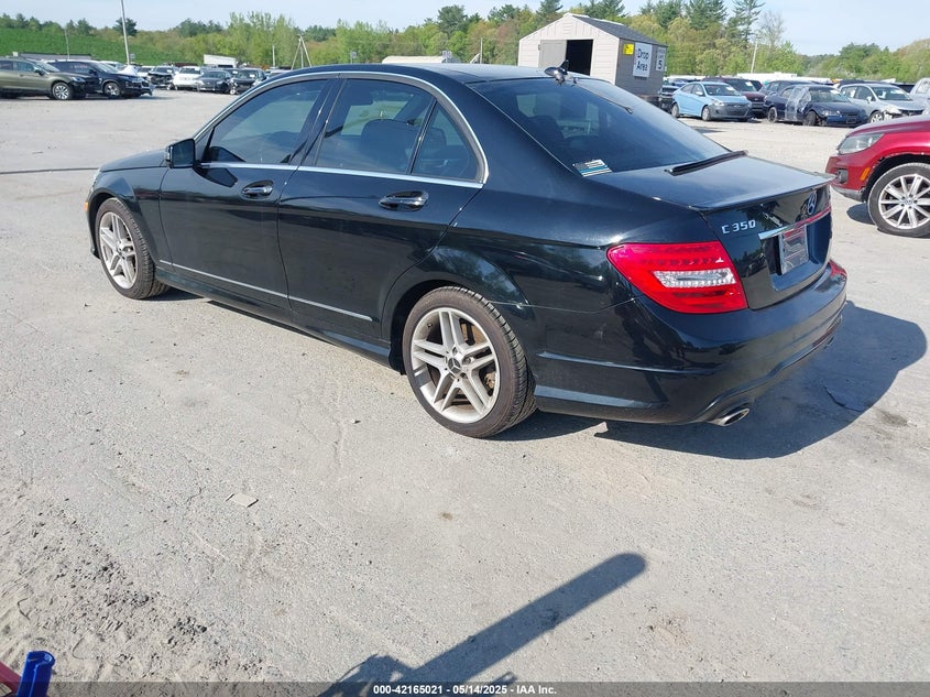 2013 MERCEDES-BENZ C 350 SPORT - WDDGF5HB0DA687714