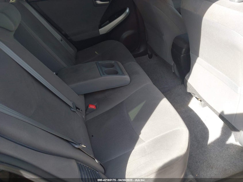 2015 TOYOTA PRIUS VIN: JTDKN3DU8F1984610