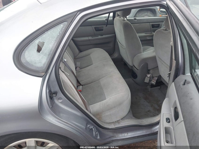 2006 FORD TAURUS VIN: 1FAFP53U06A224704