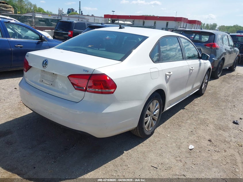 2014 VOLKSWAGEN PASSAT VIN: 1VWAT7A35EC097227