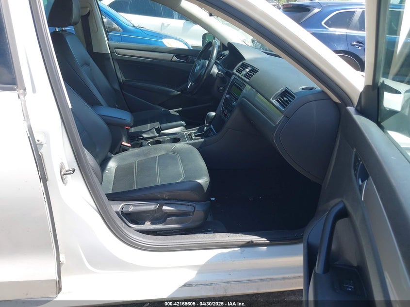 2014 VOLKSWAGEN PASSAT VIN: 1VWAT7A35EC097227