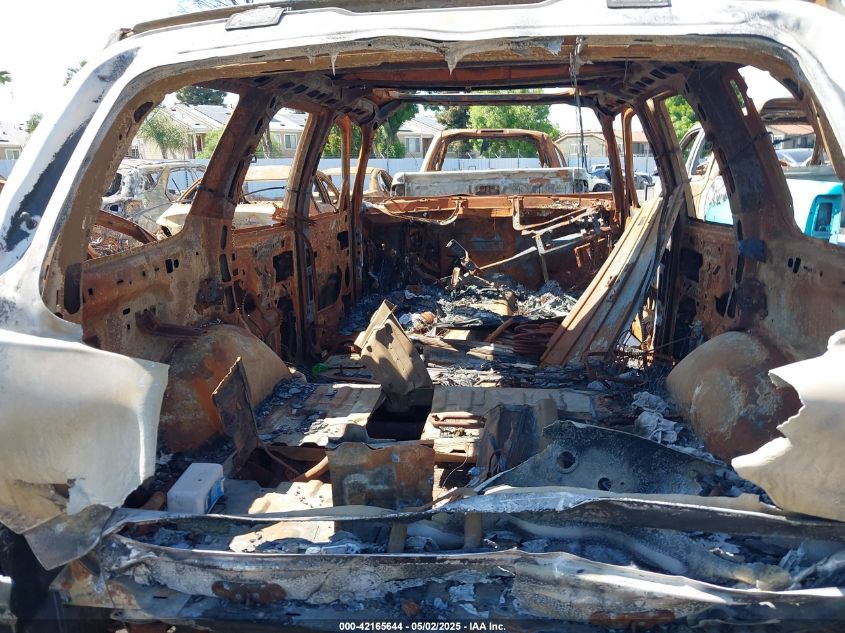 2005 Chevrolet Tahoe Lt VIN: 1GNEC13T35R103223 Lot: 42165644