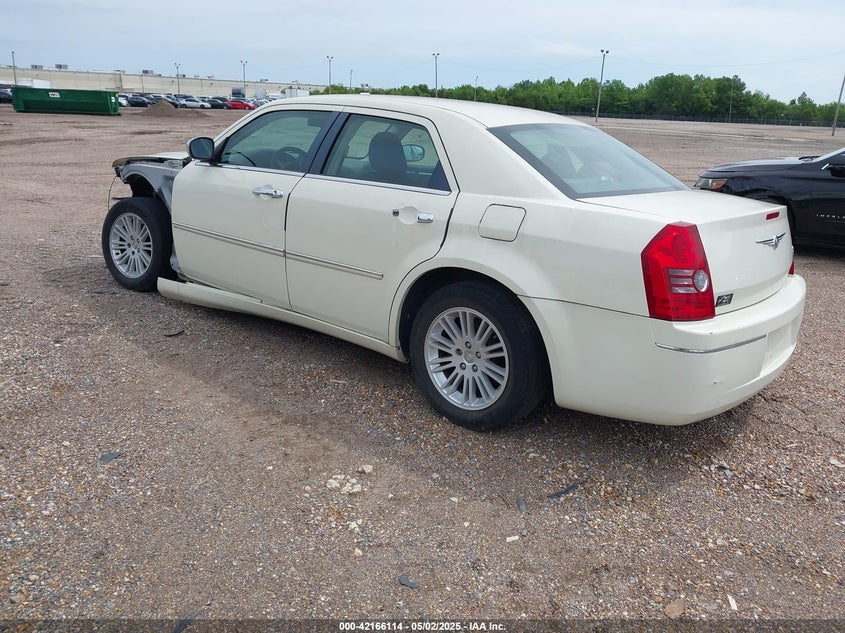 2C3CA4CD7AH198657 2010 CHRYSLER 300 photo no. 3