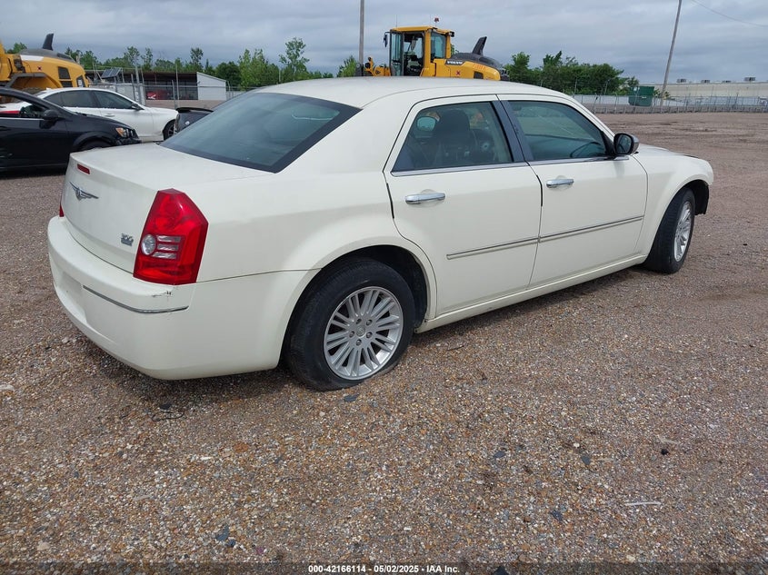 2C3CA4CD7AH198657 2010 CHRYSLER 300 photo no. 4