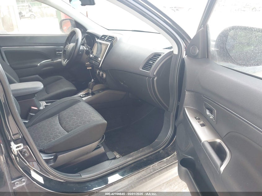 2021 MITSUBISHI OUTLANDER SPORT VIN: JA4ARUAU4MU025995