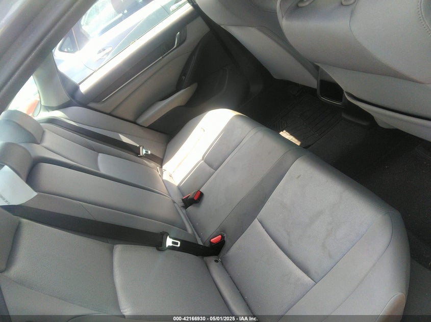 VIN 1HGCV1F17KA108327 2019 HONDA ACCORD LX