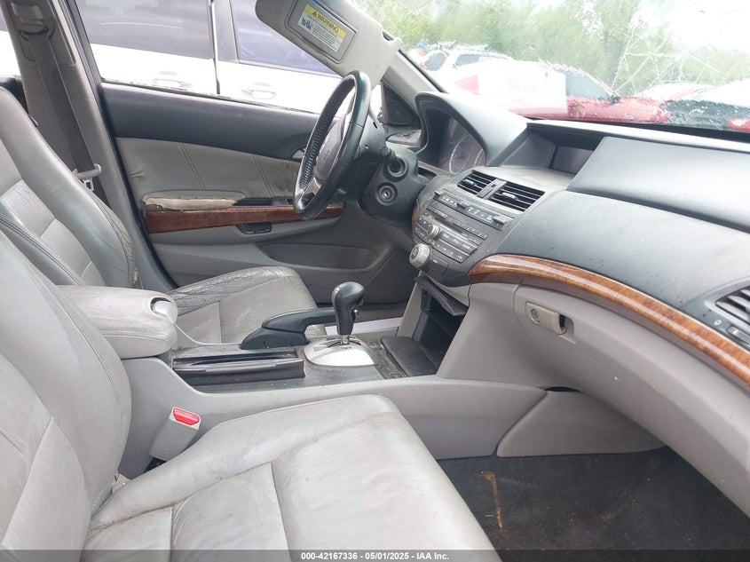 1HGCP3F8XBA010072 2011 HONDA ACCORD photo no. 5