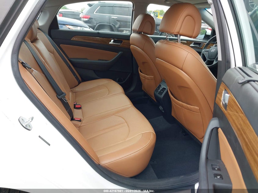 2015 HYUNDAI SONATA LIMITED - 5NPE34AF9FH033470
