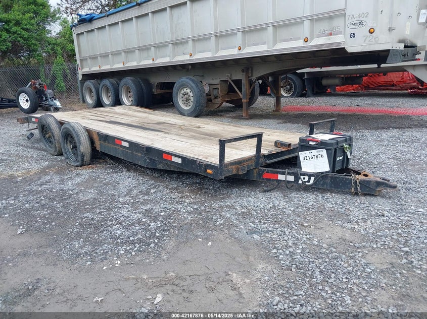 2018 UTILITY TRAILER