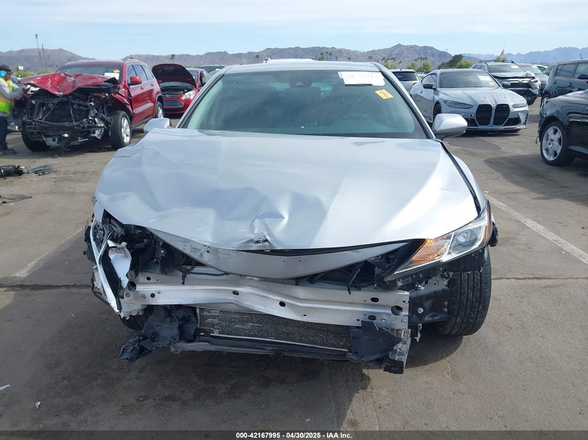 2022 TOYOTA CAMRY VIN: 4T1C11AK8NU649637