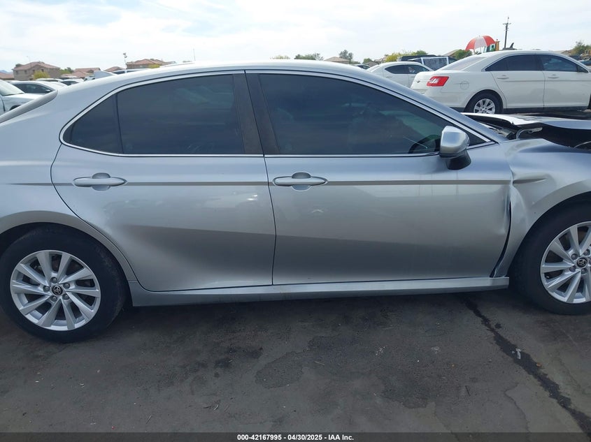 2022 TOYOTA CAMRY VIN: 4T1C11AK8NU649637