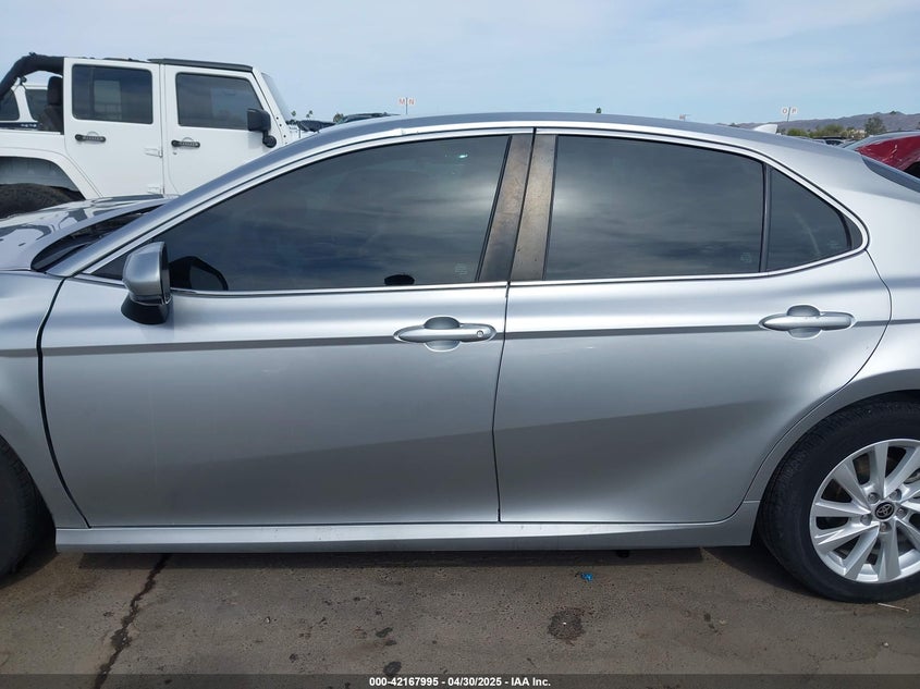 2022 TOYOTA CAMRY VIN: 4T1C11AK8NU649637