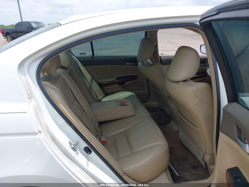 2008 HONDA ACCORD VIN: 1HGCP36858A066901