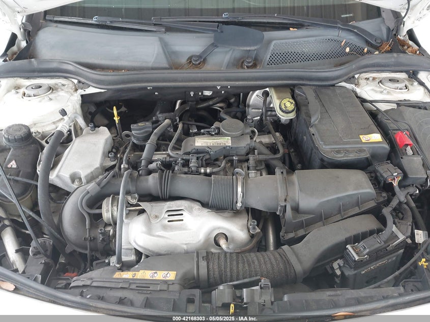 2014 MERCEDES-BENZ CLA 250 VIN: WDDSJ4EBXEN117043
