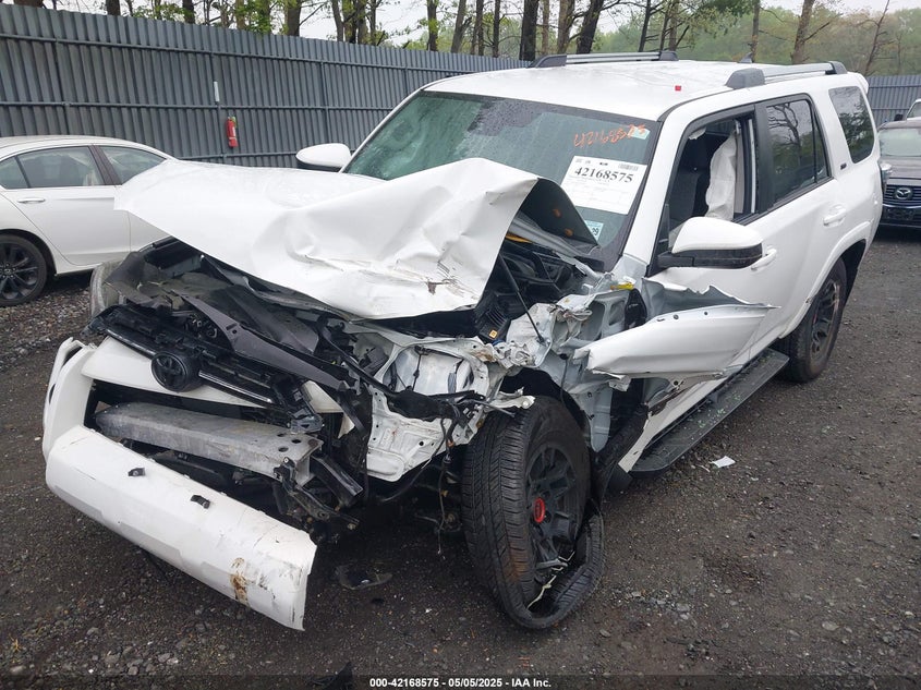 2024 TOYOTA 4RUNNER SR5 - JTEMU5JR1R6307408