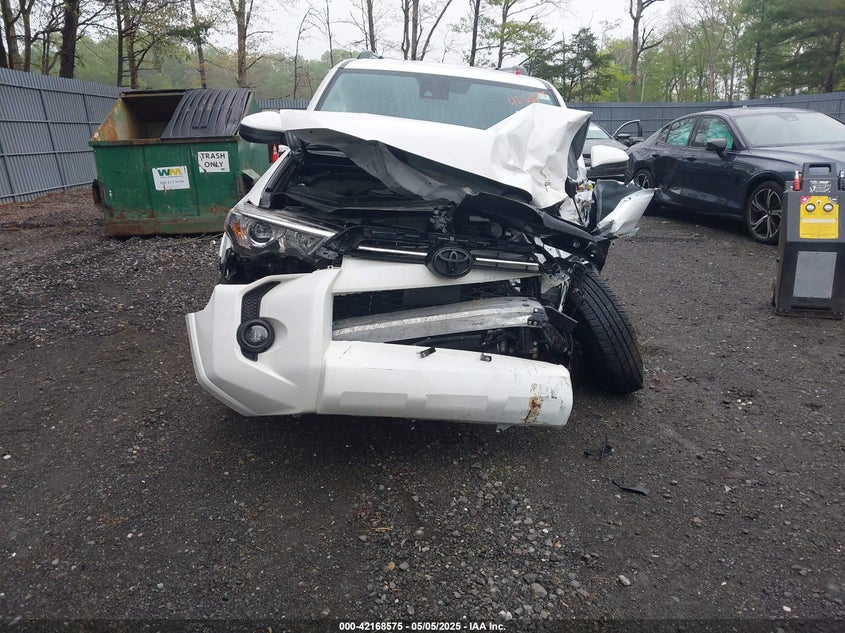 2024 TOYOTA 4RUNNER SR5 - JTEMU5JR1R6307408