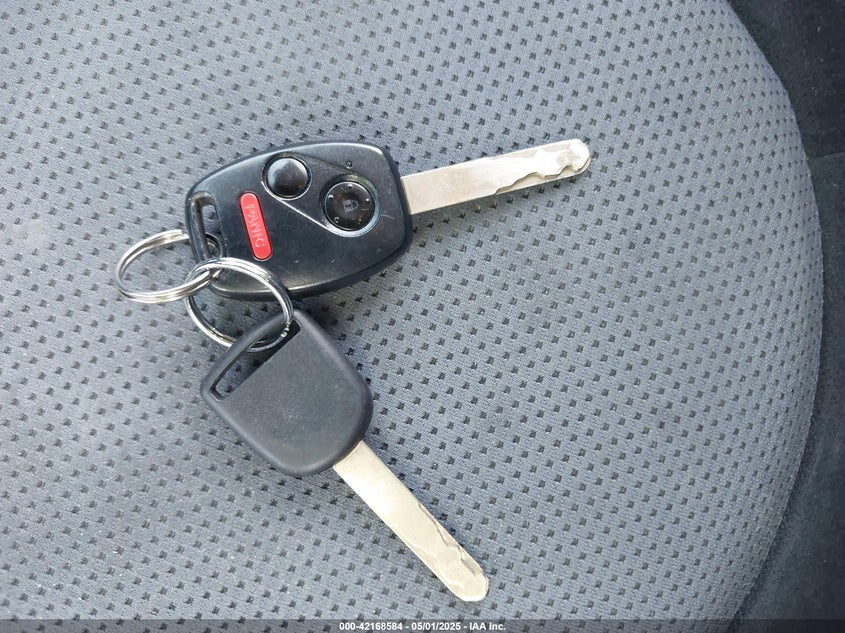 2008 HONDA FIT VIN: JHMGD386X8S058659