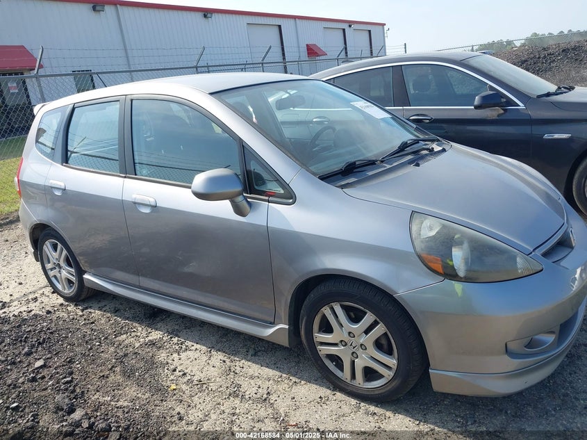 2008 HONDA FIT VIN: JHMGD386X8S058659