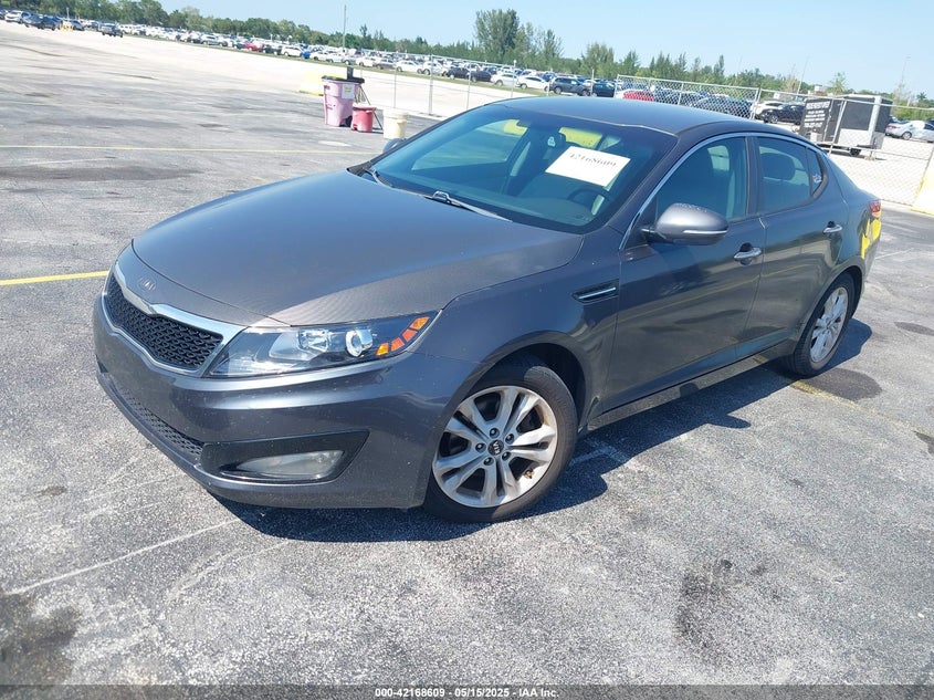 2011 KIA OPTIMA VIN: KNAGN4A77B5070102