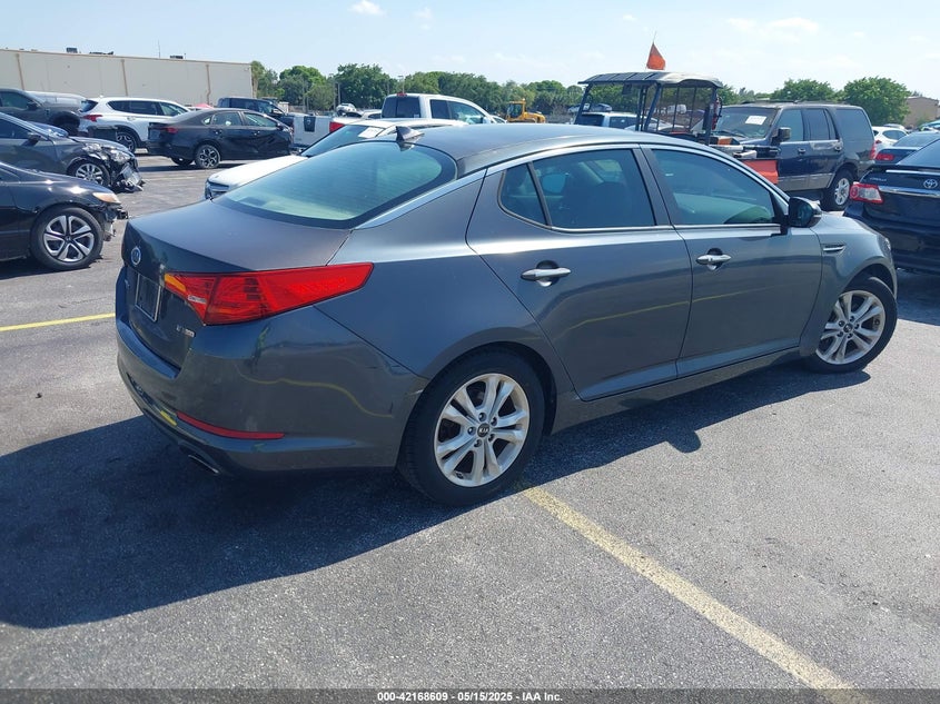 2011 KIA OPTIMA VIN: KNAGN4A77B5070102
