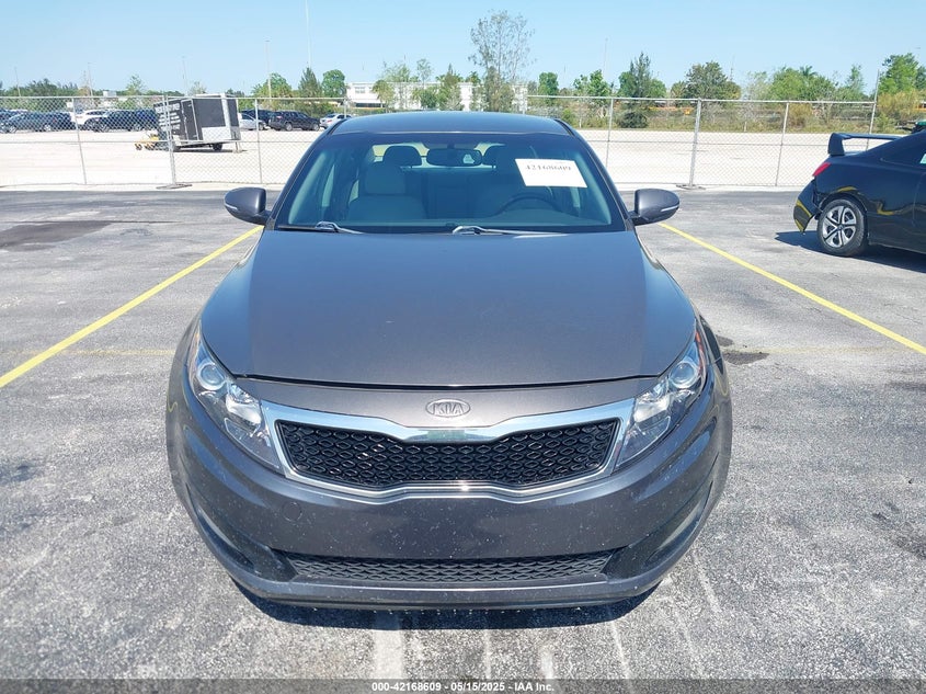 2011 KIA OPTIMA VIN: KNAGN4A77B5070102