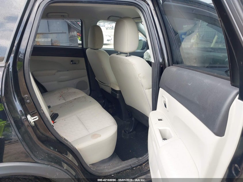 2021 MITSUBISHI OUTLANDER SPORT VIN: JA4APUAU8MU020966