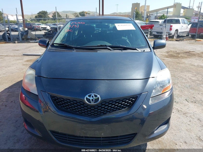 2011 TOYOTA YARIS VIN: JTDBT4K3XB1405018