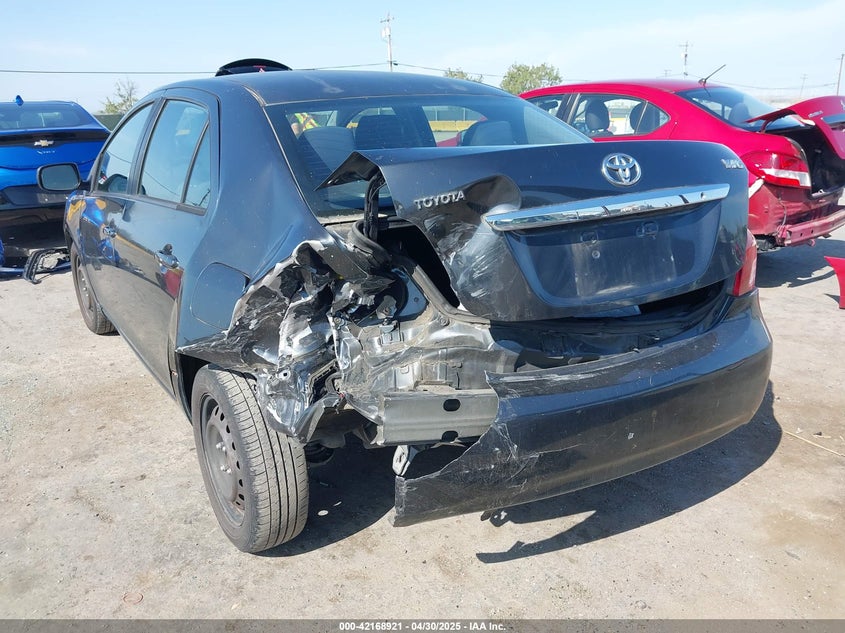 2011 TOYOTA YARIS VIN: JTDBT4K3XB1405018