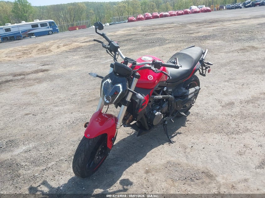 VIN: LBBPHE044PBE40113 2023 BENELLI 302S