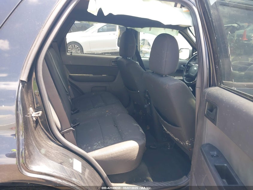 2010 FORD ESCAPE VIN: 1FMCU0DG8AKC68126