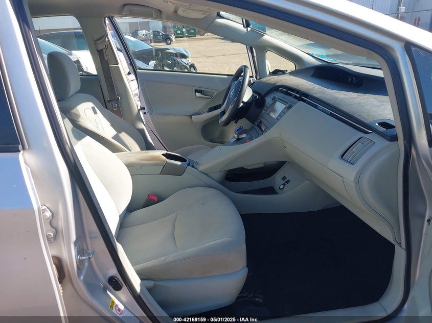 2013 TOYOTA PRIUS VIN: JTDKN3DUXD1684600