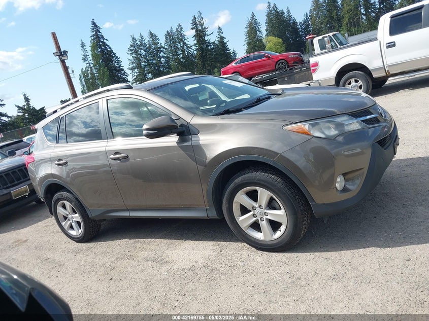2013 TOYOTA RAV4 XLE - JTMRFREV9DD024522