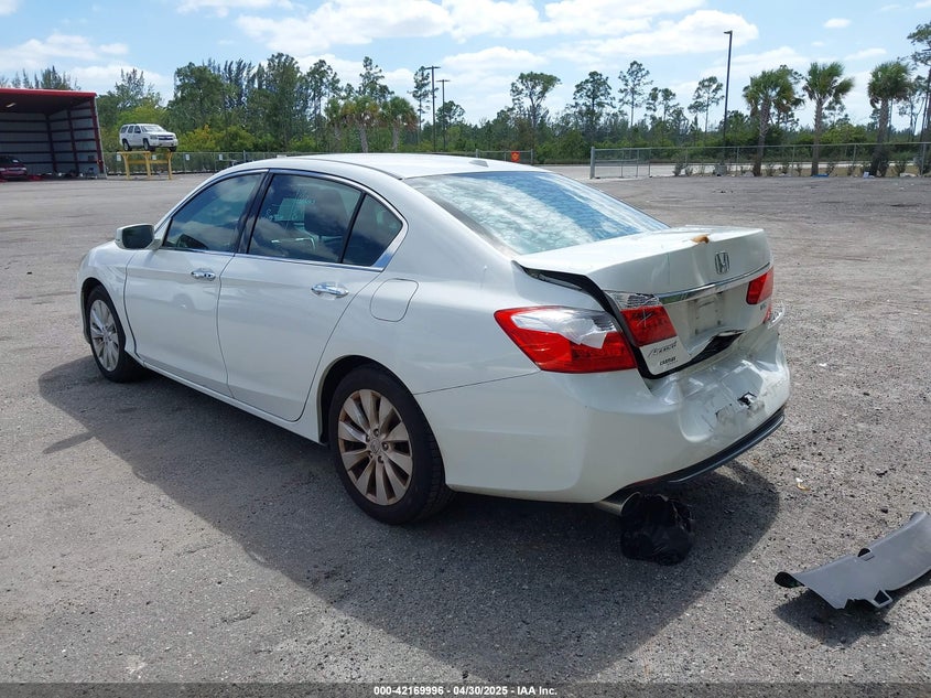 2013 HONDA ACCORD VIN: 1HGCR3F87DA011628