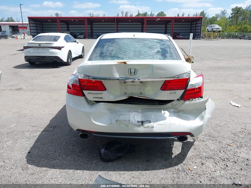2013 HONDA ACCORD VIN: 1HGCR3F87DA011628