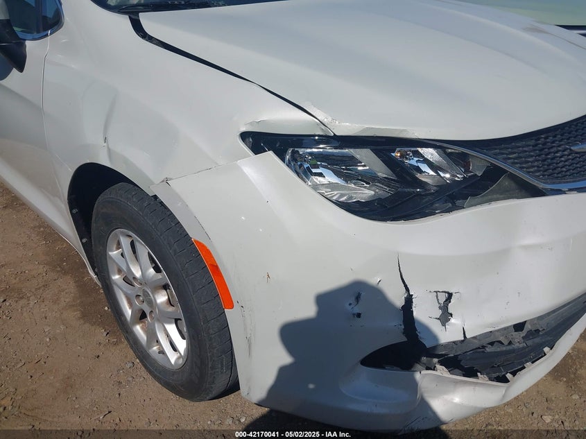 2017 CHRYSLER PACIFICA VIN: 2C4RC1DG6HR633826