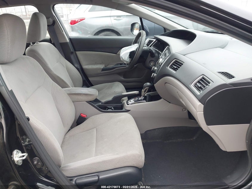 2013 HONDA CIVIC VIN: 2HGFB2F53DH302081