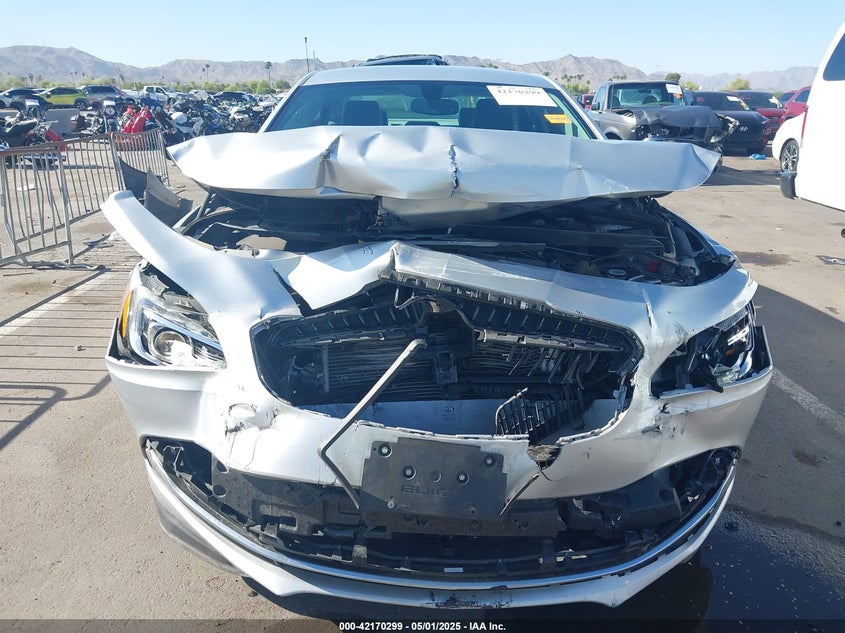 VIN 1G4ZP5SZXJU122558 2018 BUICK LACROSSE ESSENCE