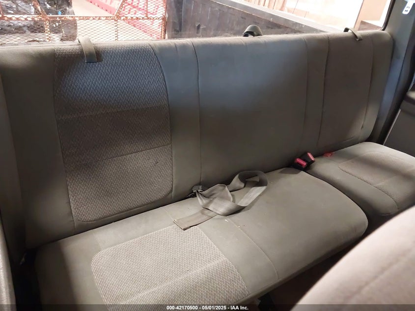 2004 Ford F-250 Lariat/Xl/Xlt VIN: 1FTNX21L04EA73688 Lot: 42170500