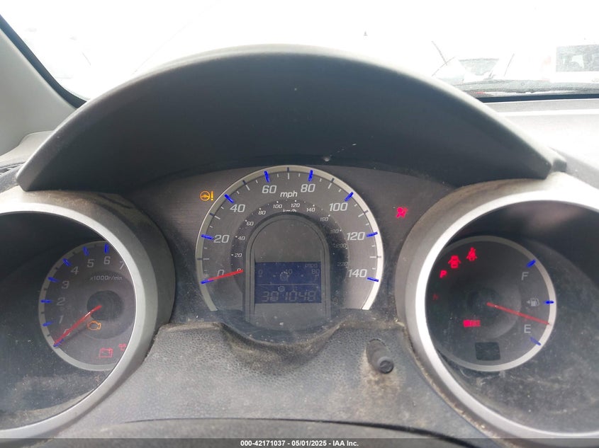 2010 HONDA FIT VIN: JHMGE8H42AC013532