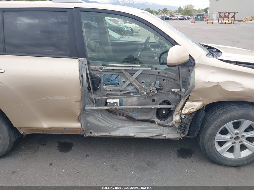 2008 TOYOTA HIGHLANDER VIN: JTEES43A682018882